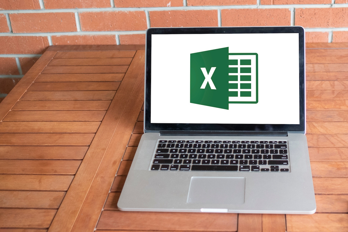 Hide Everything But The Working Area In An Excel Worksheet