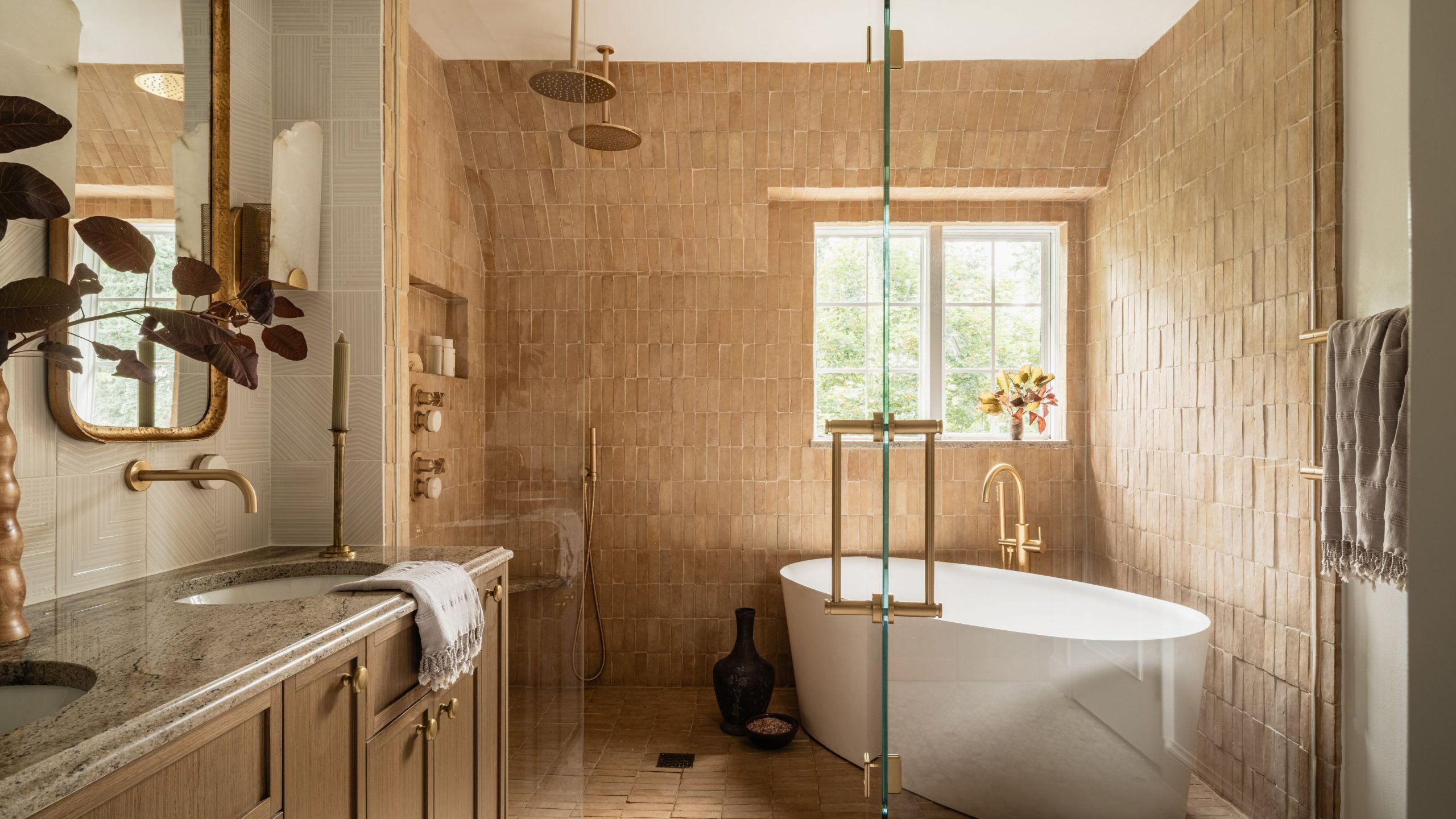 Creating a Welcoming Bathroom Space for Seasonal Visitors